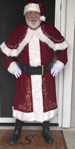 Gallery photo 3 of Santa James