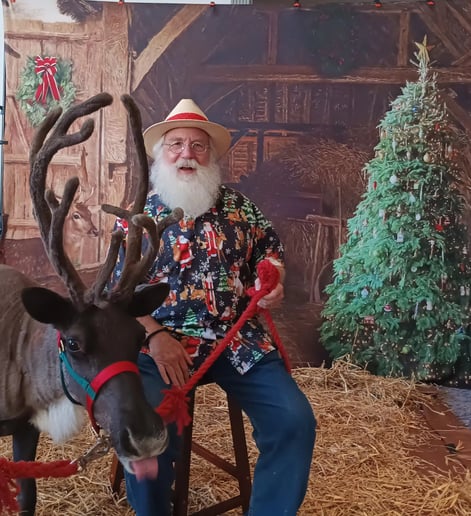 Gallery photo 3 of Santa Thom