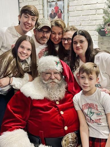 Gallery photo 10 of Santa Thomas/North Pole Santa