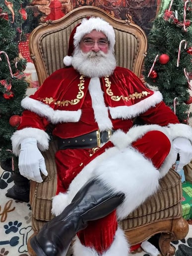 Gallery photo 5 of Santa Tim
