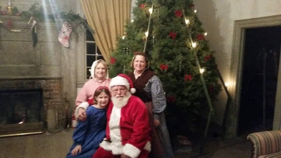 Gallery photo 4 of Santa Tim