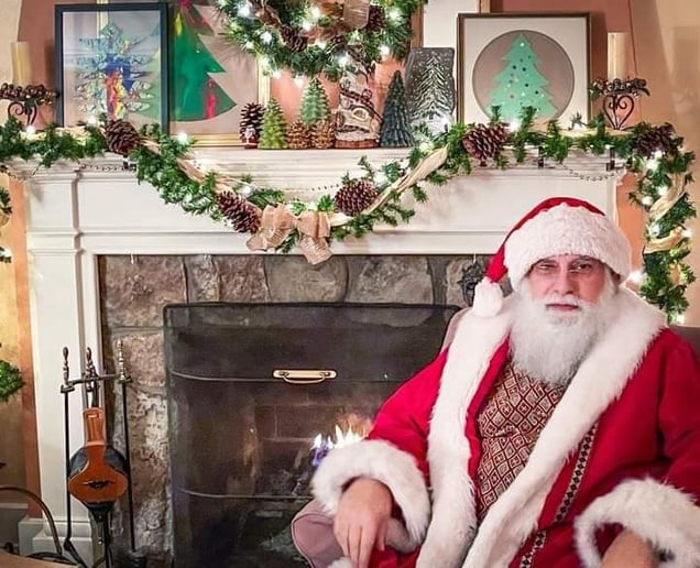 Gallery photo 1 of Santa Tom