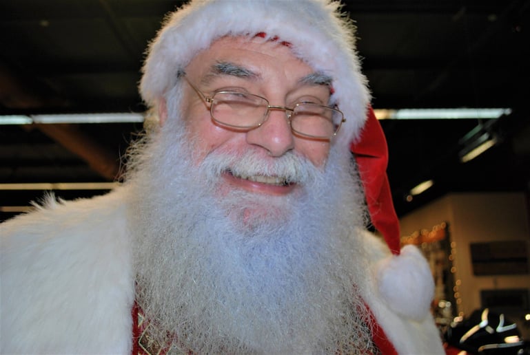 Gallery photo 2 of Santa Tom