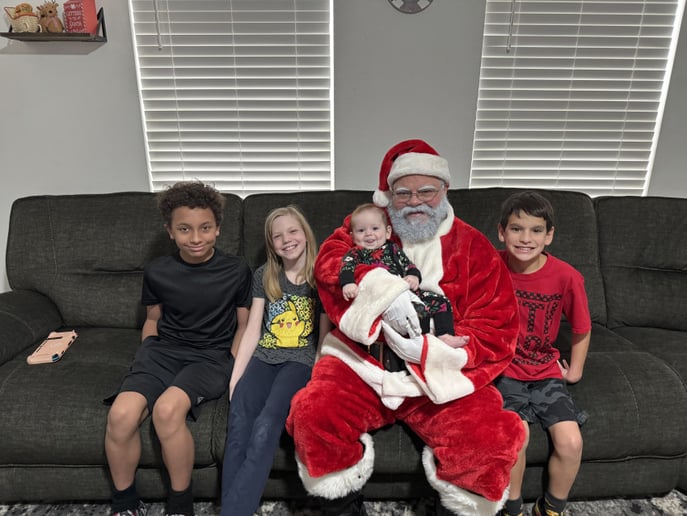 Gallery photo 1 of Santa Tom