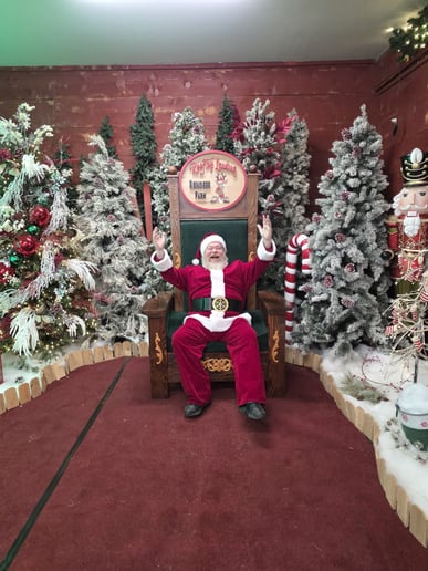 Gallery photo 3 of Santa Tom