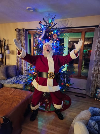Gallery photo 4 of Santa Tom