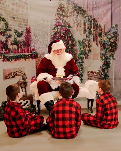 Gallery photo 4 of Santa Tom