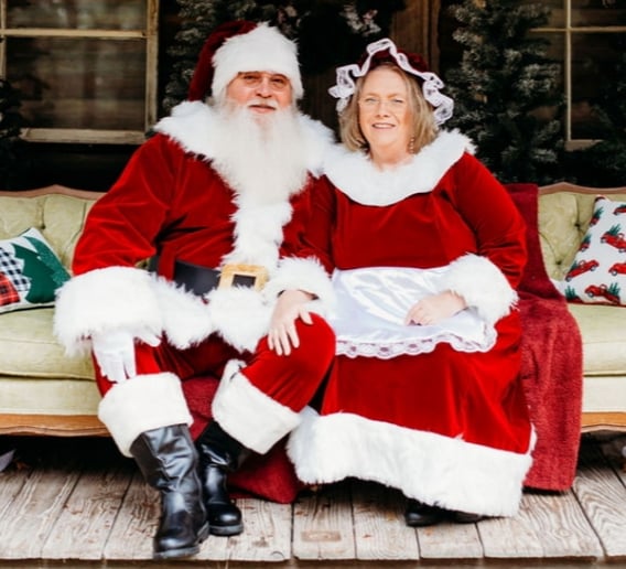 Gallery photo 8 of Santa Tom