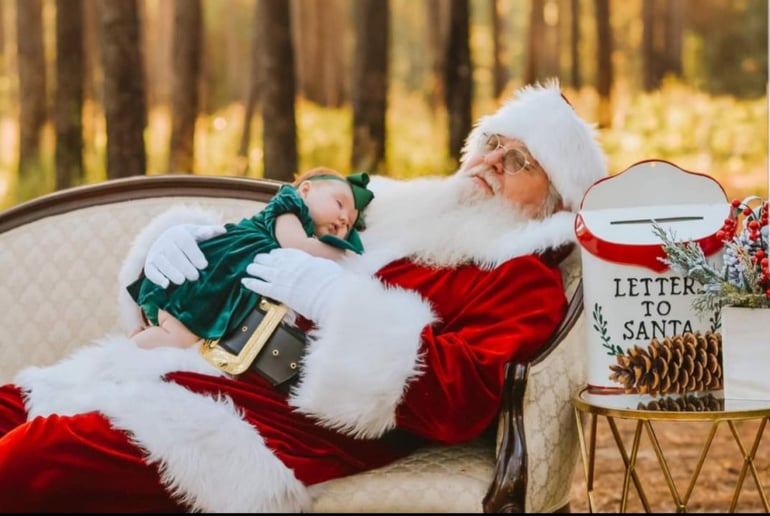 Gallery photo 9 of Santa Tom
