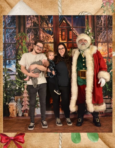 Gallery photo 2 of Santa Tom