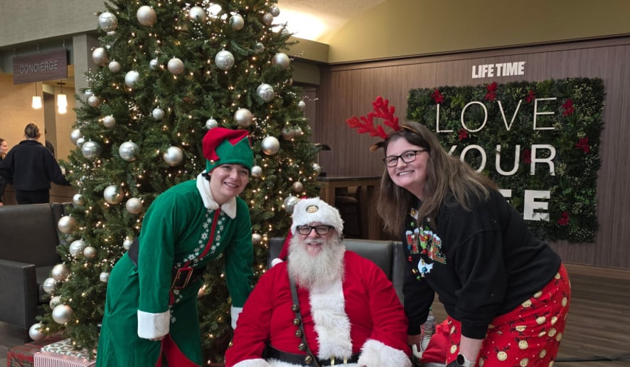 Gallery photo 3 of Santa Tony and Mrs Deb Claus