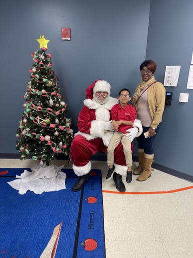 Gallery photo 4 of Santa Tony