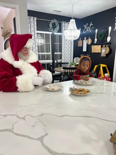 Gallery photo 5 of Santa Tony