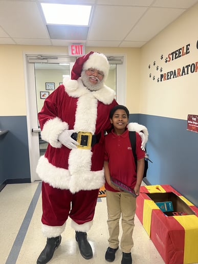 Gallery photo 7 of Santa Tony