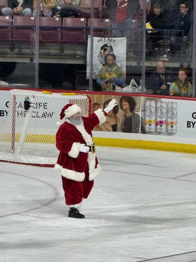 Gallery photo 10 of Santa Topher
