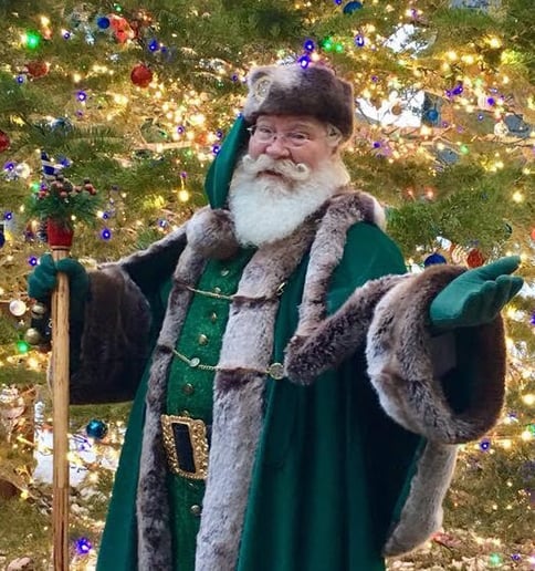 Gallery photo 4 of Santa True
