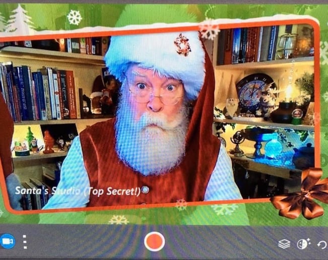 Gallery photo 32 of Santa True
