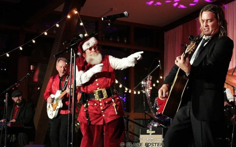 Gallery photo 7 of Santa True