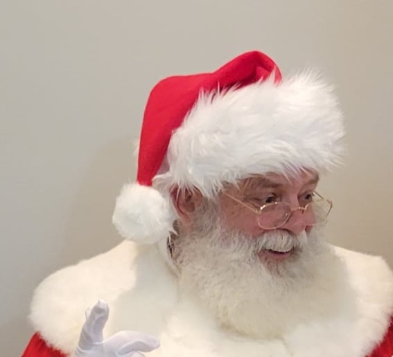 Gallery photo 5 of Golden Corner Santa Truette and Mrs. Claus Nancy Dobson