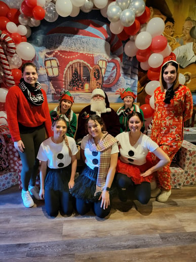 Gallery photo 3 of Santa Jeffrey