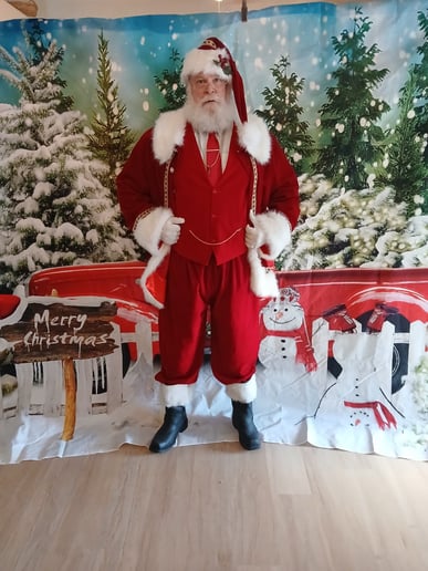 Gallery photo 10 of Santa Vegas Vic