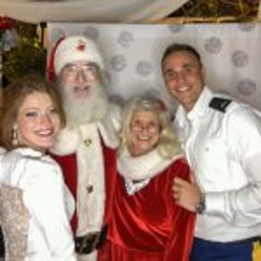 Gallery photo 14 of Santa Wade Wells