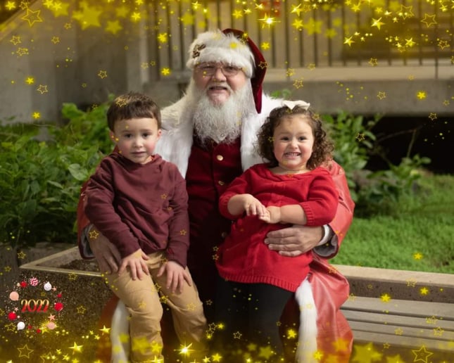 Gallery photo 1 of Santa Wayne