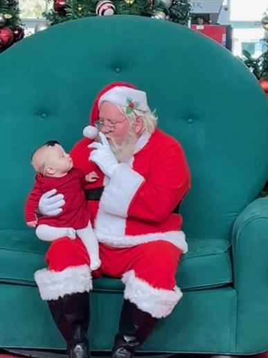Gallery photo 2 of Santa Wayne