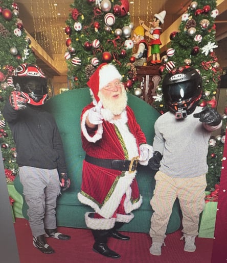 Gallery photo 8 of Santa Wayne