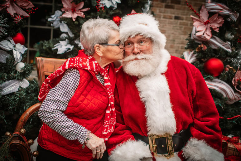 Gallery photo 10 of Santa Wayne