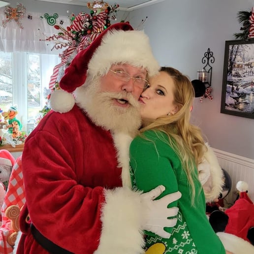 Gallery photo 14 of Santa Wayne