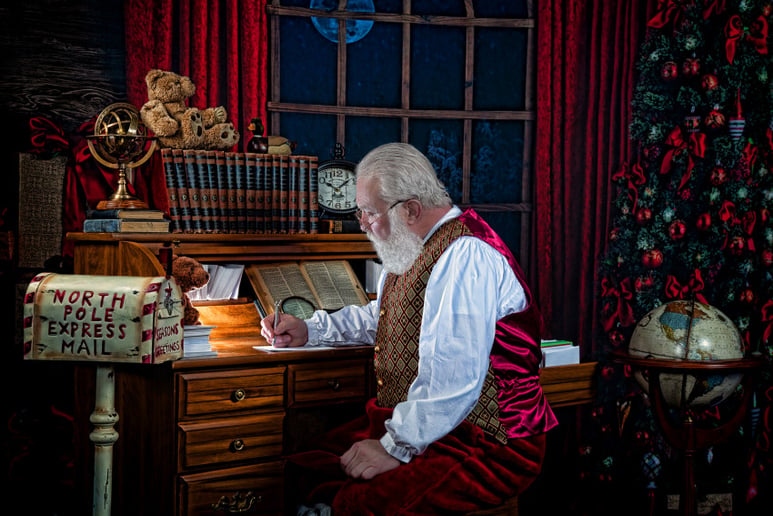 Gallery photo 16 of Santa Wayne