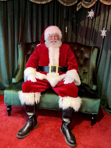 Gallery photo 26 of Santa Wayne