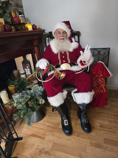Gallery photo 3 of Santa Will