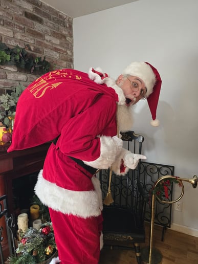 Gallery photo 6 of Santa Will