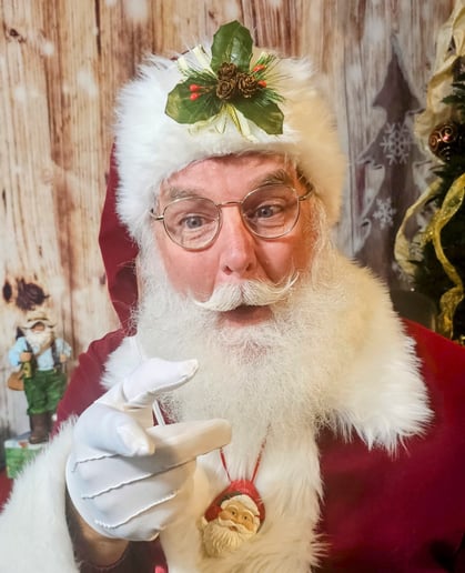 Gallery photo 8 of Santa Larry