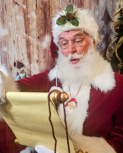 Gallery photo 10 of Santa Larry