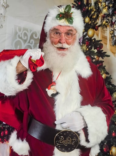 Gallery photo 16 of Santa Larry