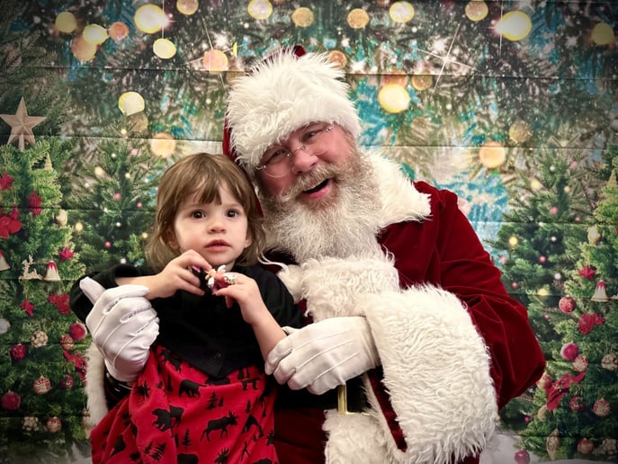 Gallery photo 16 of Santa with Joe