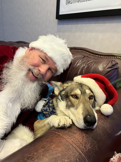 Gallery photo 15 of Santa with Joe