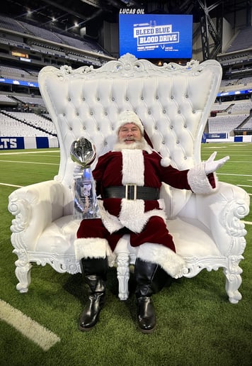 Gallery photo 1 of Santa with Joe