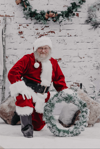Gallery photo 5 of Santa Shawn