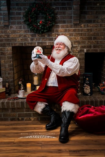 Gallery photo 1 of Santa Claus ILM - Santa Terry