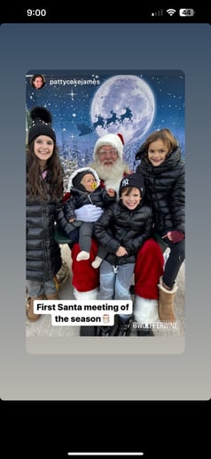 Gallery photo 4 of Santa Claus John