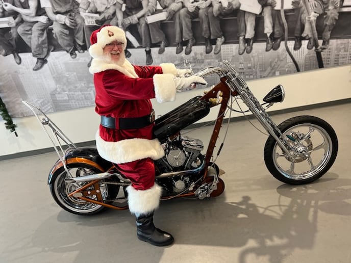 Gallery photo 7 of Santa Dave Hastings