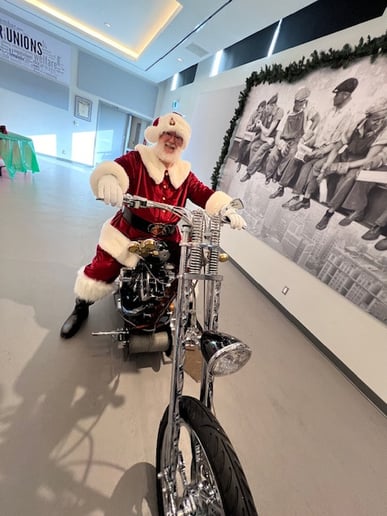 Gallery photo 12 of Santa Dave Hastings