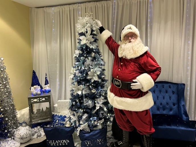 Gallery photo 17 of Santa Dave Hastings