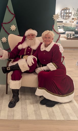 Gallery photo 6 of Santa Nic and Mrs.Claus