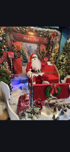 Gallery photo 7 of Santa John