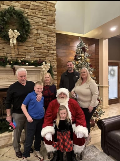Gallery photo 9 of Santa Wildy